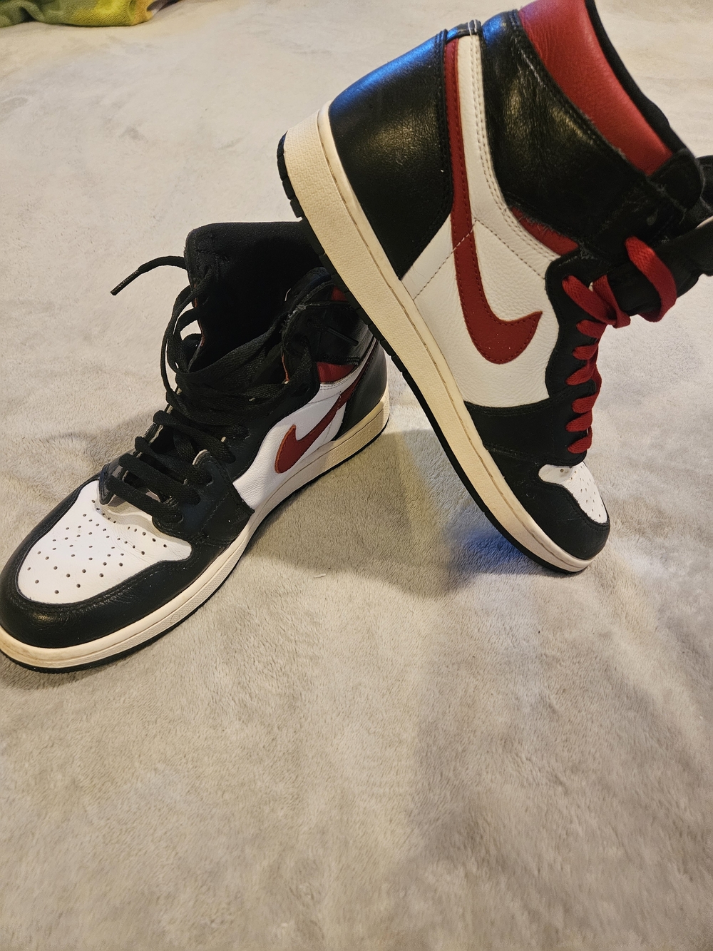 Air Jordan 1 Retro High OG “Bred” / Banned – Black/Red – Men’s Size 11
